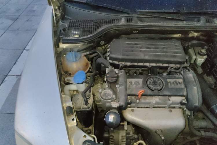 Used Skoda Octavia 2009 1.6L Manual Eado Edition Engine Bay Right