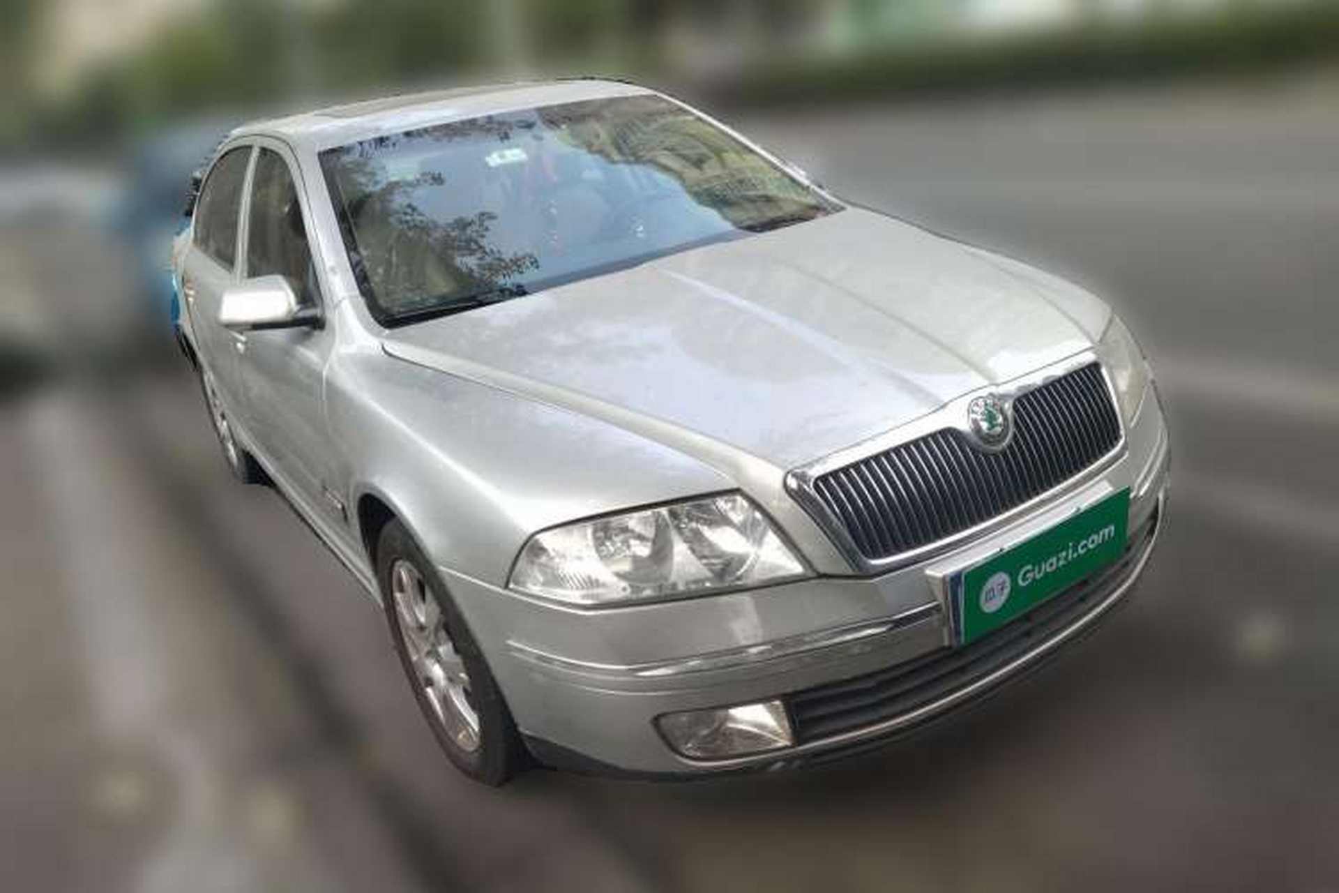 Used Skoda Octavia 2009 1.6L Automatic Elegance Edition Front Right 45 Deg