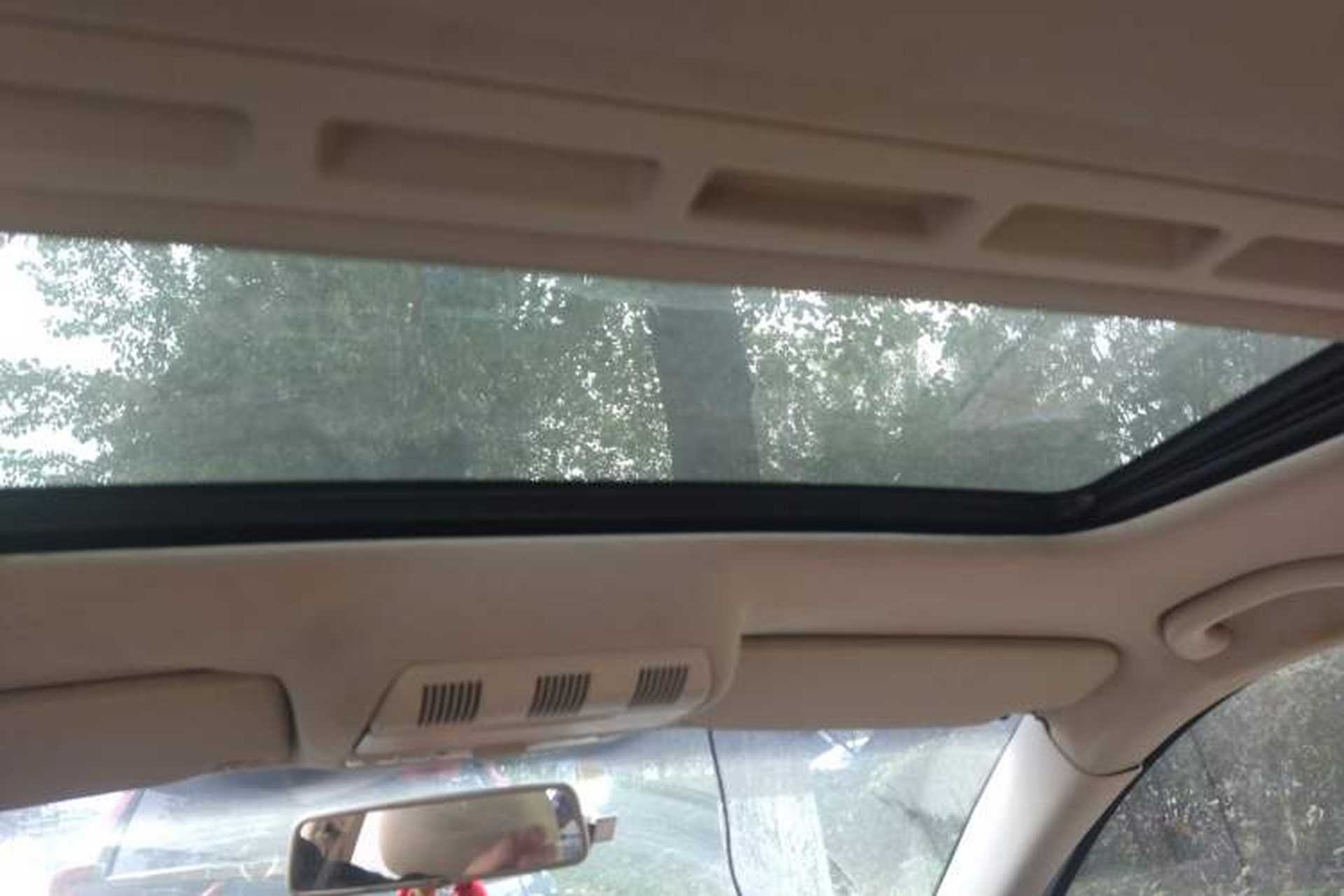 Used Skoda Octavia 2009 1.6L Automatic Elegance Edition Headliner