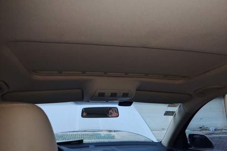Used Skoda Octavia 2009 1.8 TSI Automatic Elegance Edition Headliner