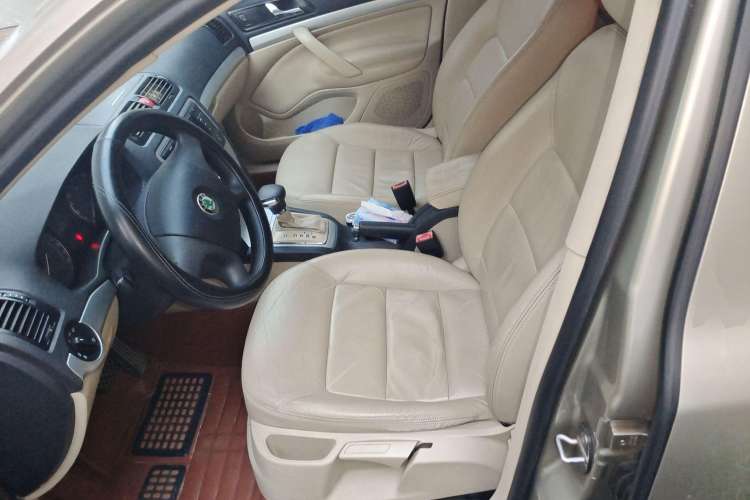Used Skoda Octavia 2009 1.8 TSI Automatic Elegance Edition Left Front Seat