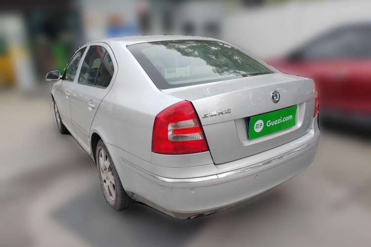Used Skoda Octavia 2009 1.6L Automatic Elegance Edition Rear Left 45 Deg