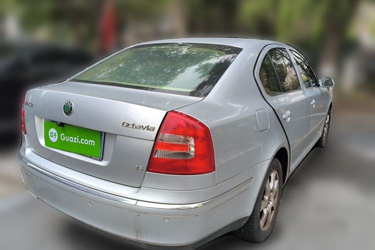 Used Skoda Octavia 2009 2.0L Automatic Elegance Version Rear Right 45 Deg