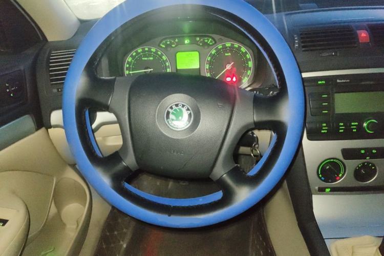 Used Skoda Octavia 2009 1.6L Manual Eado Edition Steering Wheel