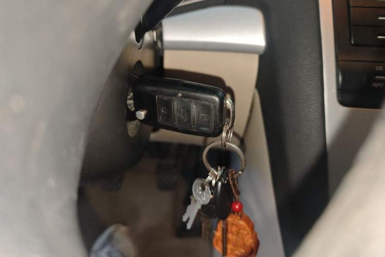 Used Skoda Octavia 2009 1.6L Manual Eado Edition Vehicle Key