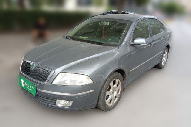 Ojetý Skoda Octavia 2009 1.6L Automatic Elegance Edition