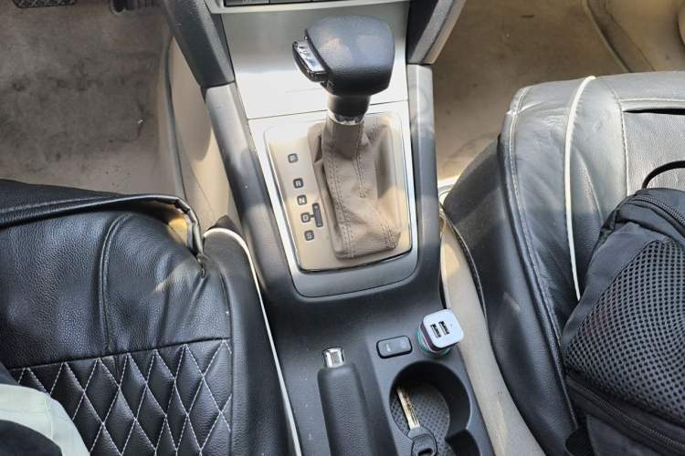 Used Skoda Octavia 2009 1.6L Automatic Eado Model Gear Lever