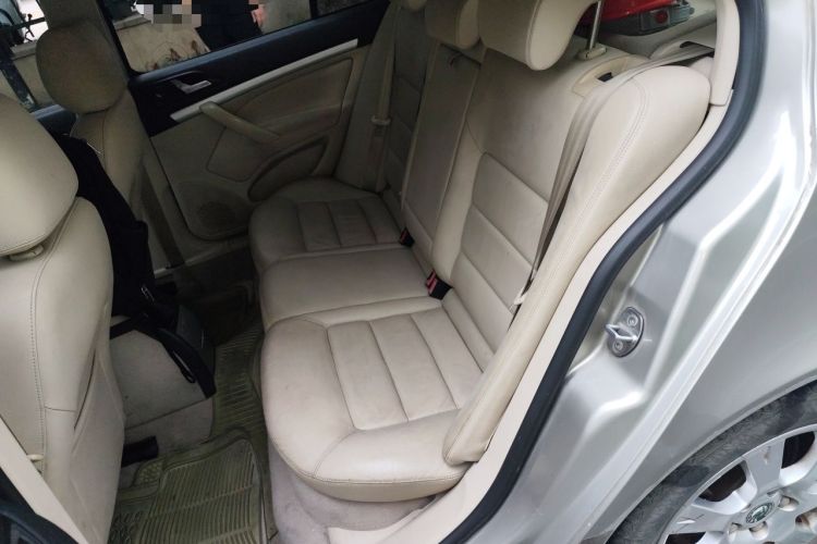 Used Skoda Octavia 2009 1.6L Automatic Elegance Edition Left Rear Seat