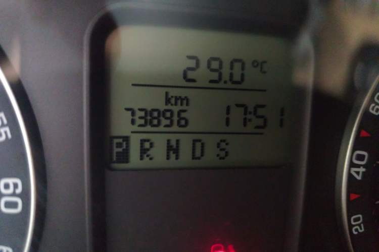 Used Skoda Octavia 2009 1.6L Automatic Elegance Edition Odometer Close Up