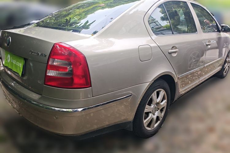 Used Skoda Octavia 2009 1.6L Automatic Elegance Edition Rear Right 45 Deg