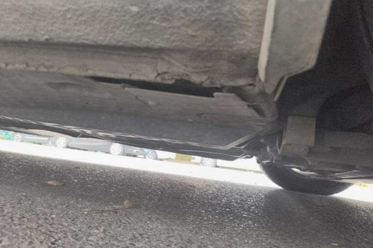 Used Skoda Octavia 2010 1.6L Manual - Yijun Version Chassis Front Right