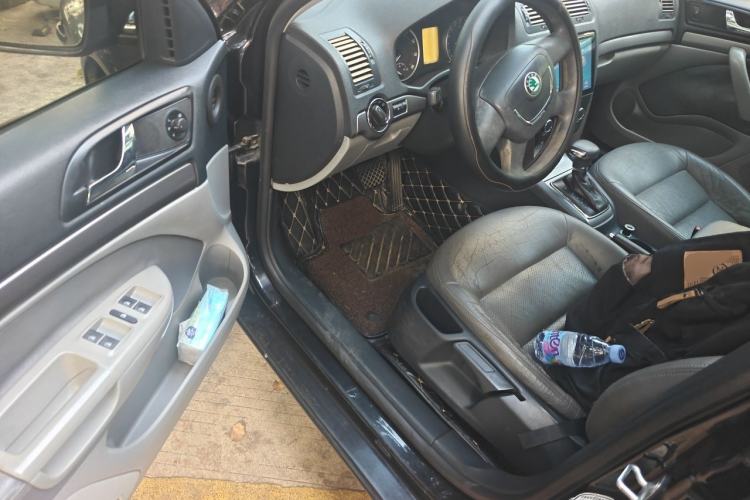 Used Skoda Octavia 2010 1.6L Automatic Eado Edition Driver Seat