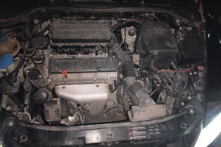 Used Skoda Octavia 2010 1.6L Manual - Yijun Version Engine Bay