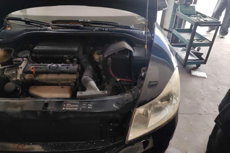 Used Skoda Octavia 2010 1.6L Manual Eado Edition Engine Bay Left