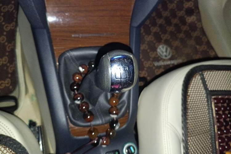 Used Skoda Octavia 2010 1.4 TSI Manual Yijun Edition Gear Lever