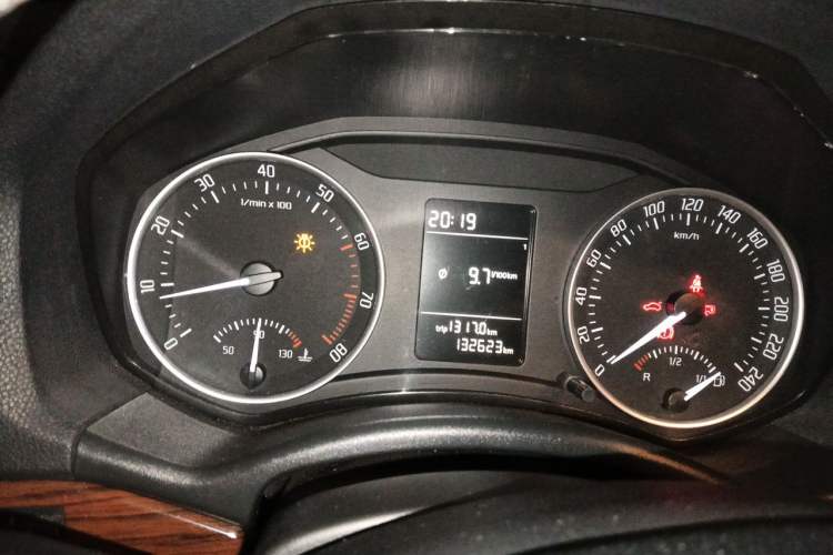 Used Skoda Octavia 2010 1.6L Manual - Yijun Version Instrument Cluster