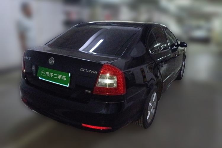 Used Skoda Octavia 2010 1.4 TSI Manual Yijun Edition Rear Right 45 Deg