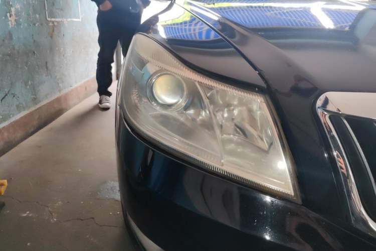 Used Skoda Octavia 2010 1.6L Manual Eado Edition Right Front Headlight