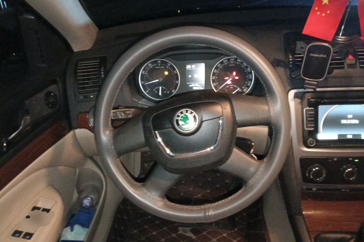 Used Skoda Octavia 2010 1.6L Manual - Yijun Version Steering Wheel
