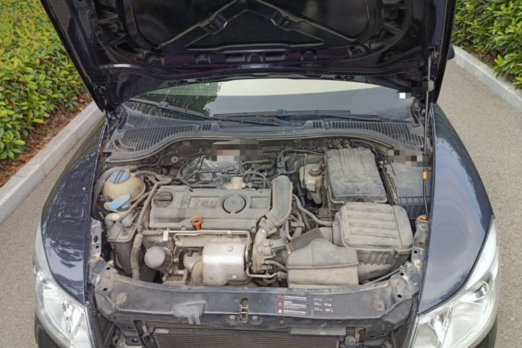 Used Skoda Octavia 2010 1.4TSI DSG Elegance Edition Engine Bay