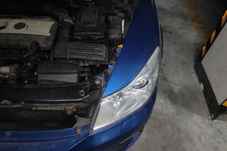 Used Skoda Octavia 2010 2.0 TSI RS Engine Bay Left
