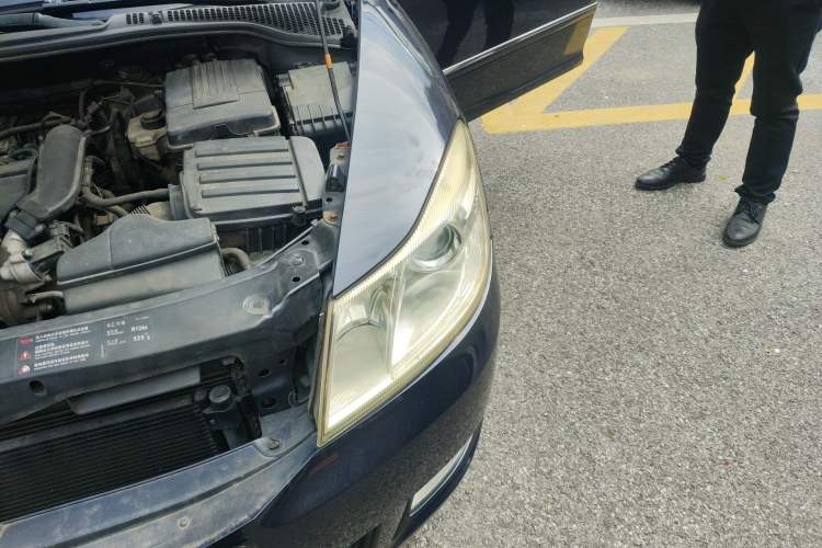 Used Skoda Octavia 2010 1.4TSI DSG Yijun Edition Engine Bay Left