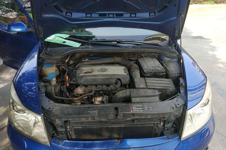 Used Skoda Octavia 2010 2.0 TSI RS Engine Bay