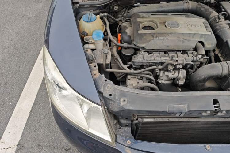 Used Skoda Octavia 2010 1.8TSI DSG Yijun Edition Engine Bay Right