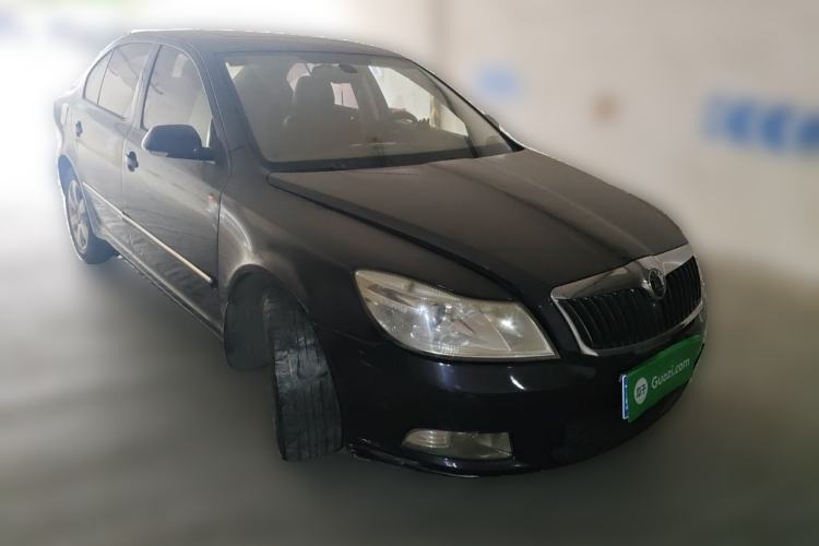 Used Skoda Octavia 2010 1.6L Automatic Yijun Edition Front Right 45 Deg