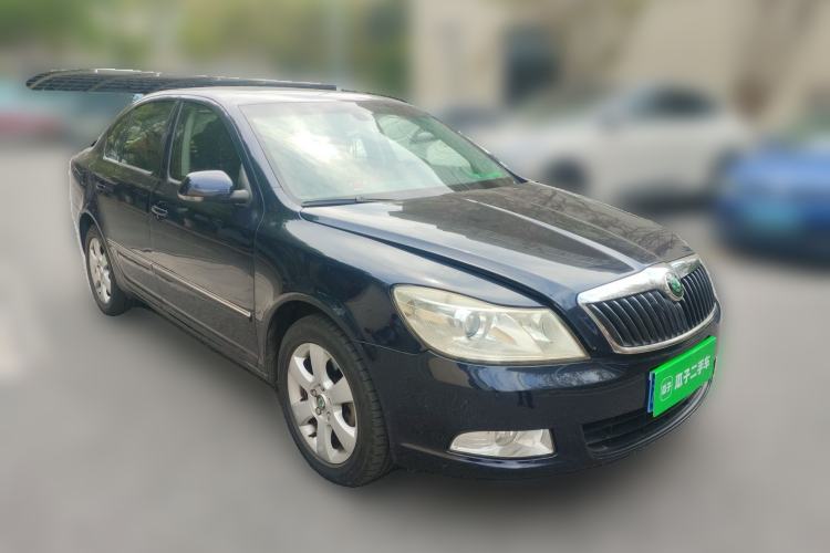 Used Skoda Octavia 2010 1.4TSI DSG Yijun Edition Front Right 45 Deg