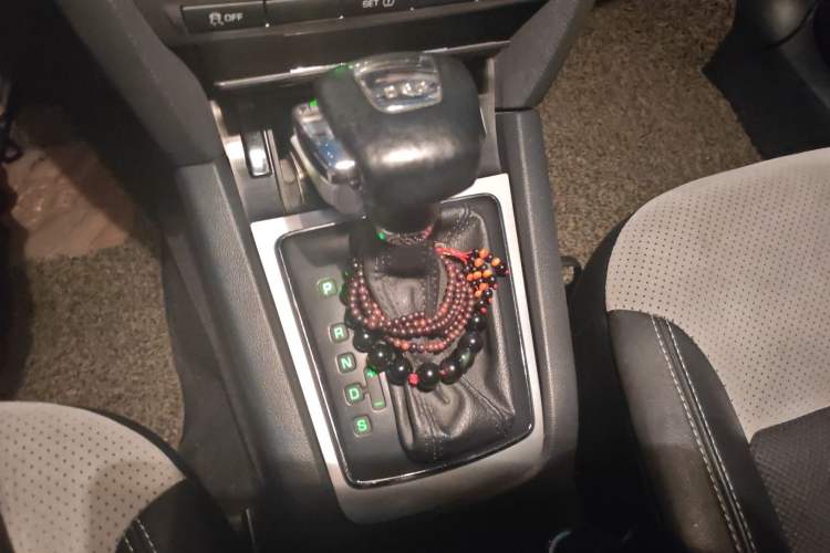 Used Skoda Octavia 2010 2.0 TSI RS Gear Lever