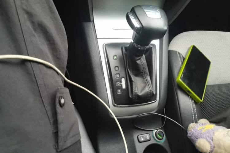 Used Skoda Octavia 2010 2.0 TSI RS Gear Lever