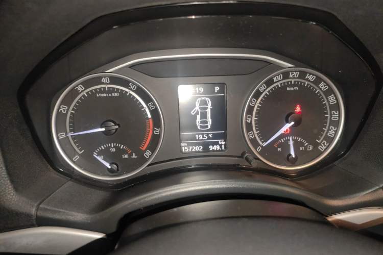 Used Skoda Octavia 2010 2.0 TSI RS Instrument Cluster