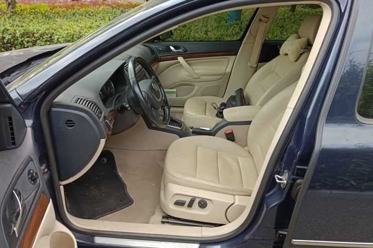 Used Skoda Octavia 2010 1.4TSI DSG Elegance Edition Left Front Seat