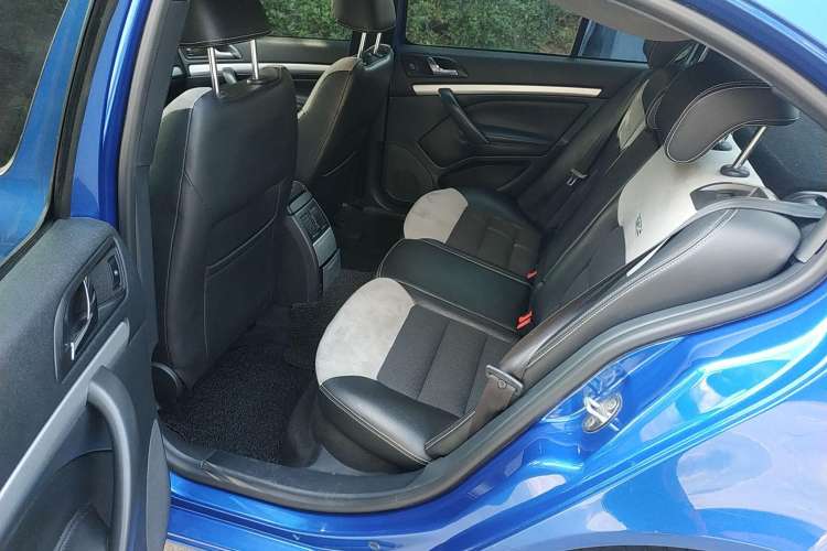 Used Skoda Octavia 2010 2.0 TSI RS Left Rear Seat