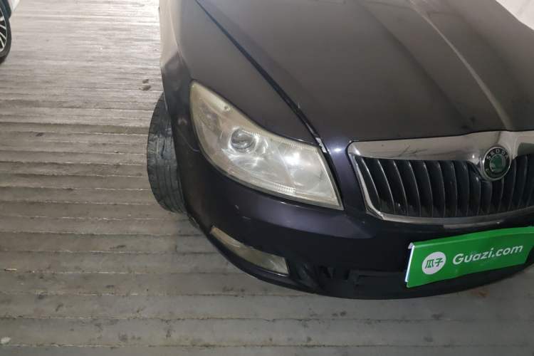 Used Skoda Octavia 2010 1.6L Automatic Yijun Edition Right Front Headlight