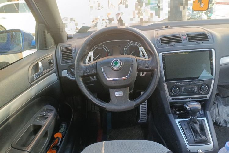Used Skoda Octavia 2010 2.0 TSI RS Steering Wheel