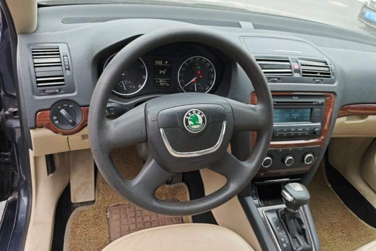 Used Skoda Octavia 2010 1.8TSI DSG Yijun Edition Steering Wheel