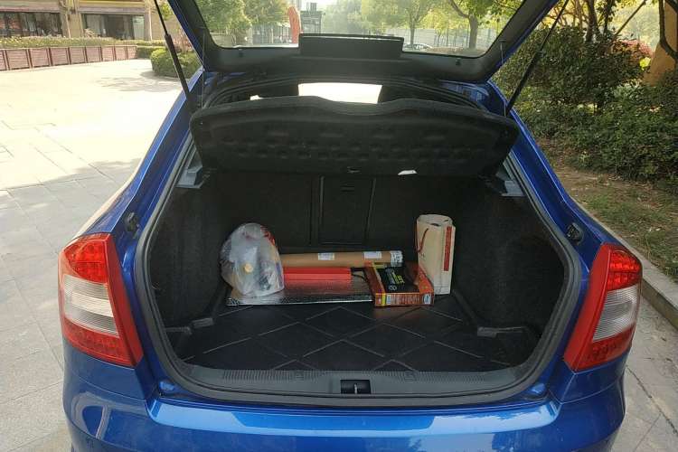 Used Skoda Octavia 2010 2.0 TSI RS Trunk