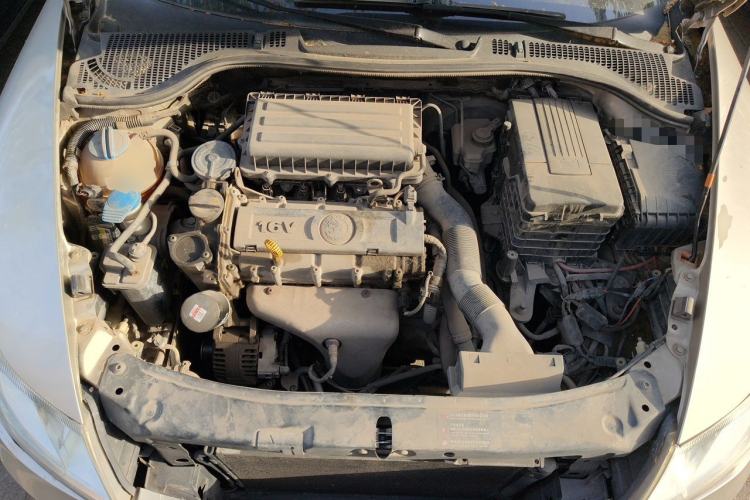 Used Skoda Octavia 2010 1.6L Automatic Yijun Edition Engine Bay