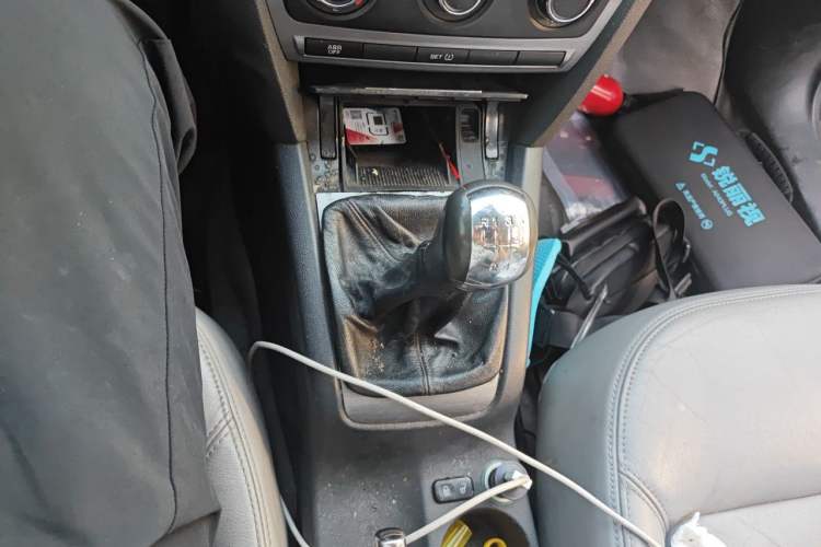 Used Skoda Octavia 2010 1.6L Manual - Yijun Version Gear Lever