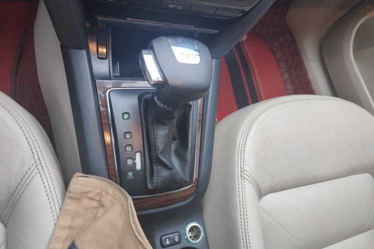 Used Skoda Octavia 2010 1.4TSI DSG Yijun Edition Gear Lever