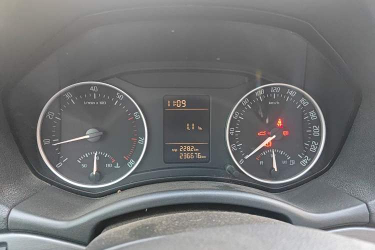 Used Skoda Octavia 2010 1.6L Manual - Yijun Version Instrument Cluster
