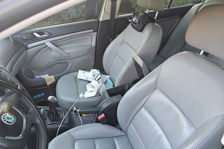 Used Skoda Octavia 2010 1.6L Manual - Yijun Version Left Front Seat