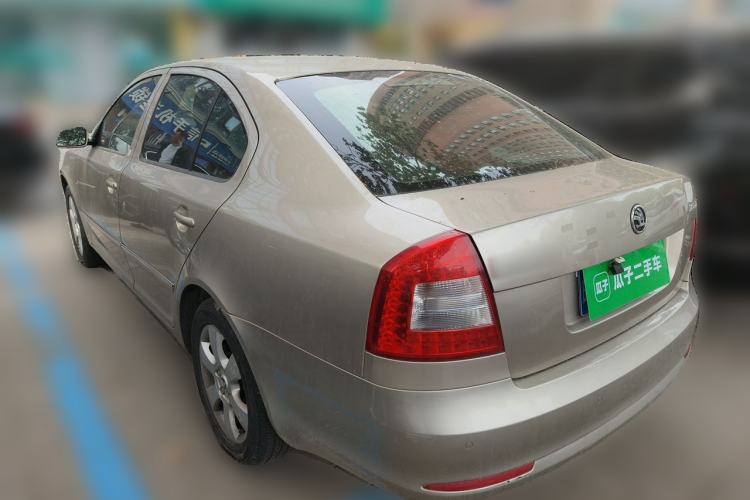 Used Skoda Octavia 2010 1.6L Automatic Yijun Edition Rear Left 45 Deg
