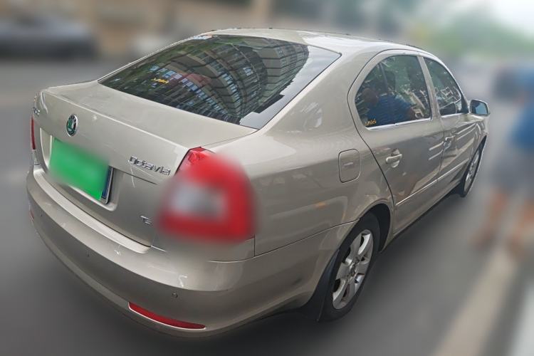 Used Skoda Octavia 2010 1.4 TSI Manual Yijun Edition Rear Right 45 Deg