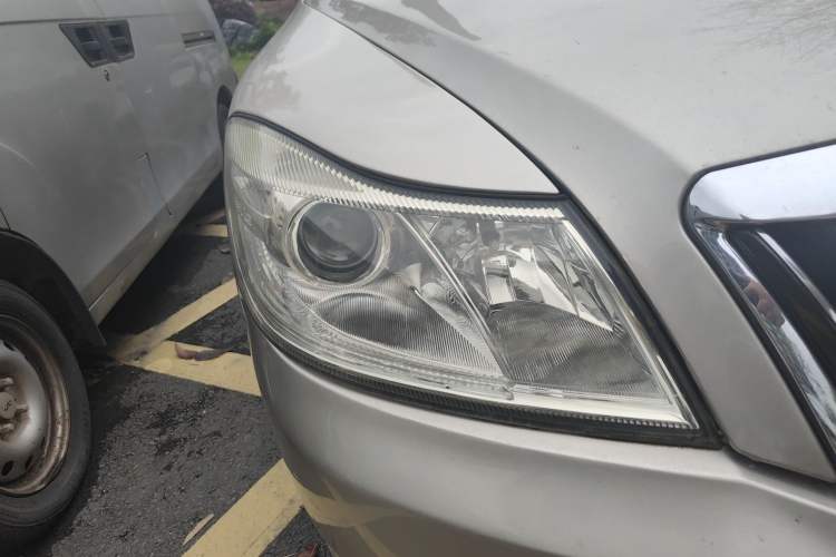 Used Skoda Octavia 2010 1.4TSI DSG Yijun Edition Right Front Headlight