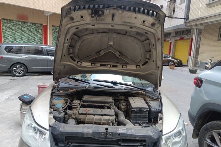 Used Skoda Octavia 2010 1.6L Manual Eado Edition Engine Bay