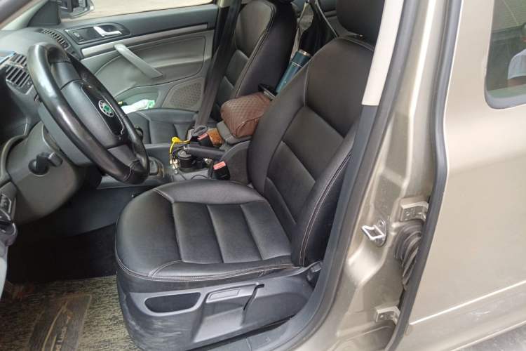 Used Skoda Octavia 2010 1.6L Manual Eado Edition Left Front Seat