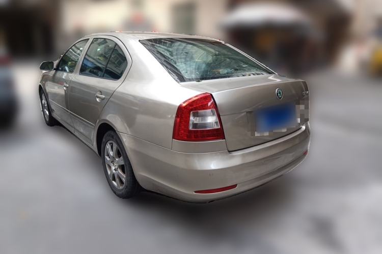 Used Skoda Octavia 2010 1.6L Manual Eado Edition Rear Left 45 Deg